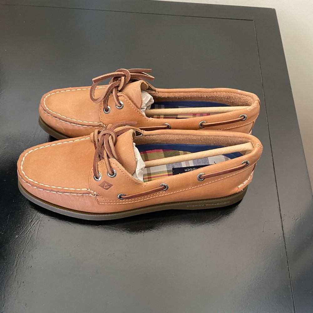 Size 7 sperry loafers - never worn!